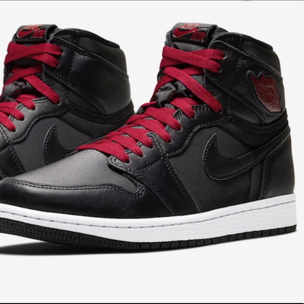Air Jordan 1 Satin Black Gym Red Retro High
